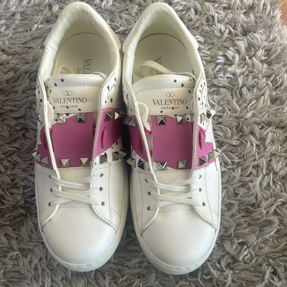 Valentino White/Pink Leather Rockstud used.